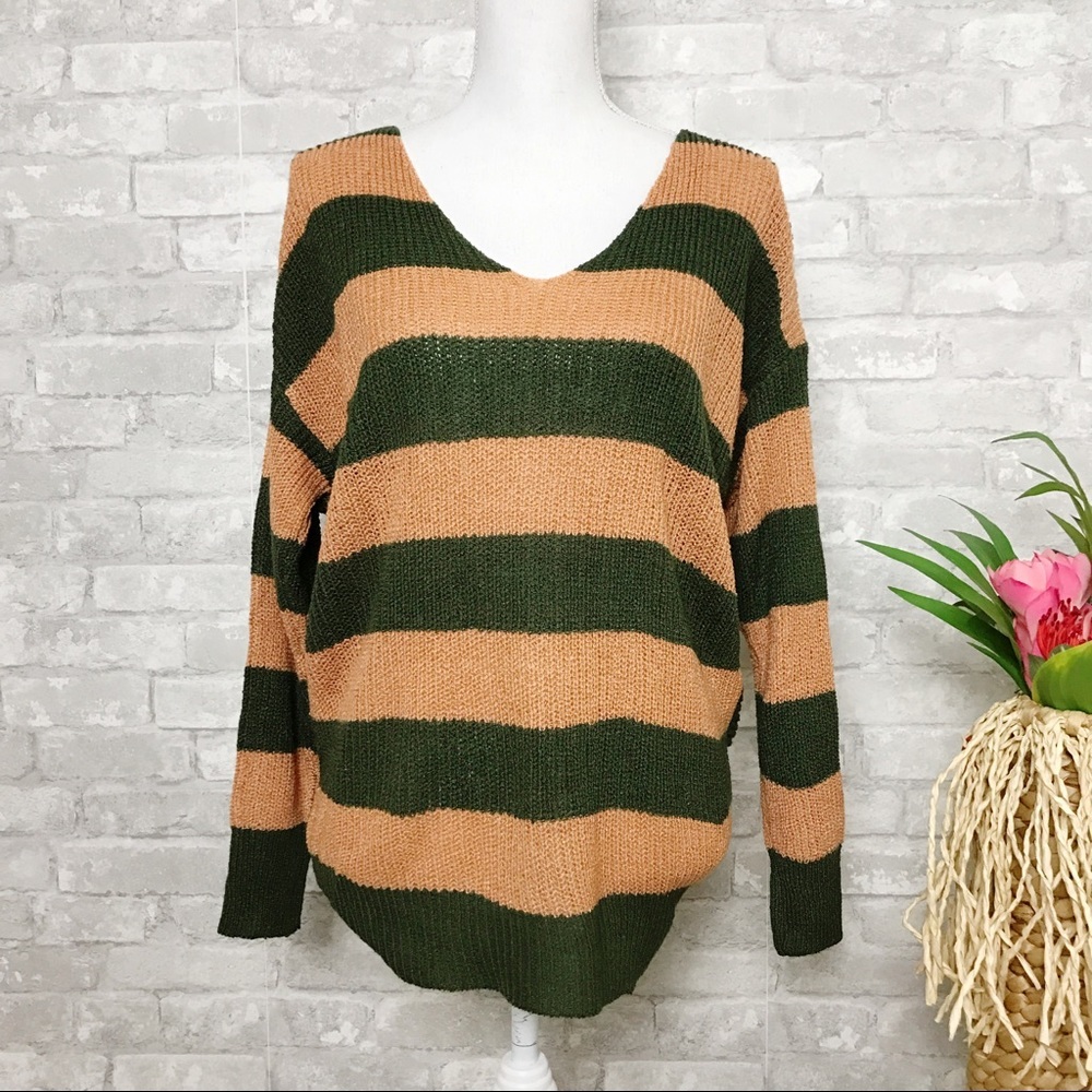 NWT Gorgeous Orange & Green Striped V-Neck Open Back Knit Sweater